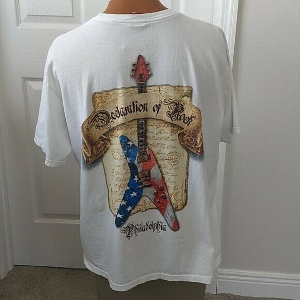90s Hard Rock Cafe Philadelphia Men's City Tee vintage T-shirt XXL